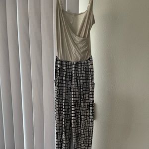 Comfortable, Skinny Pant romper with pockets